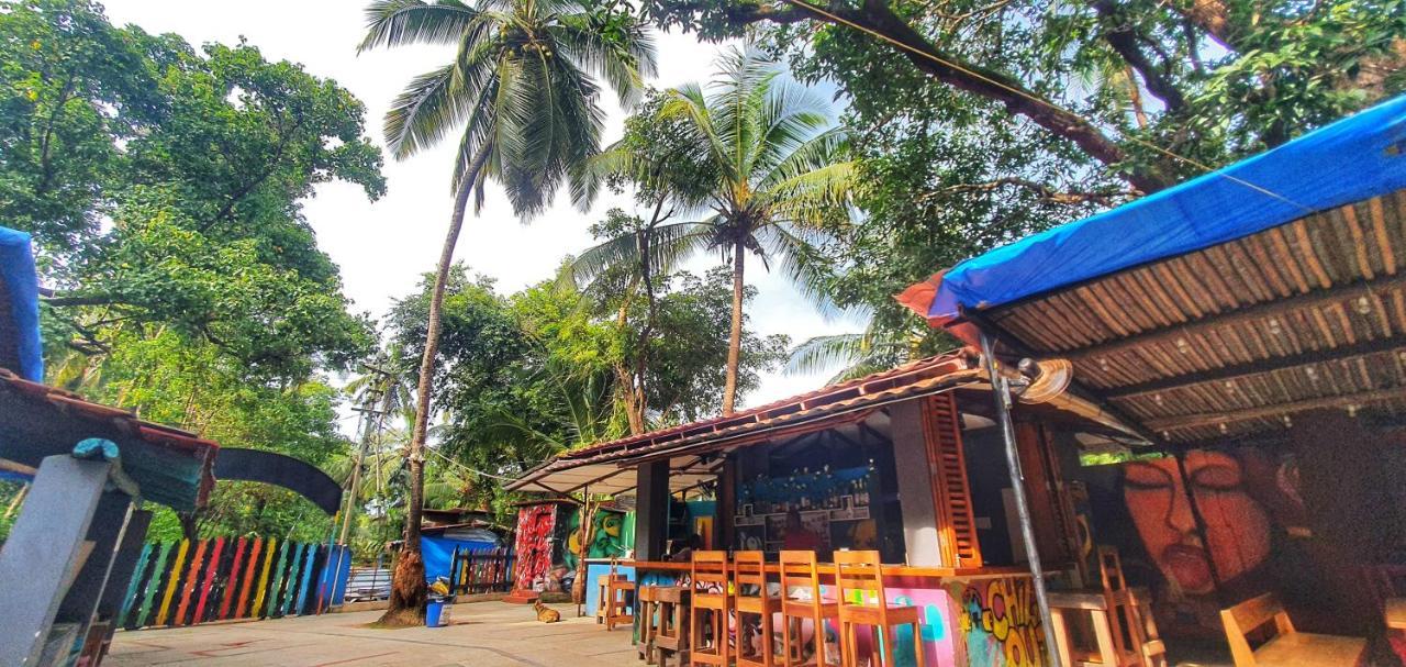Auberge de jeunesse Pappi Chulo Vagator Extérieur photo